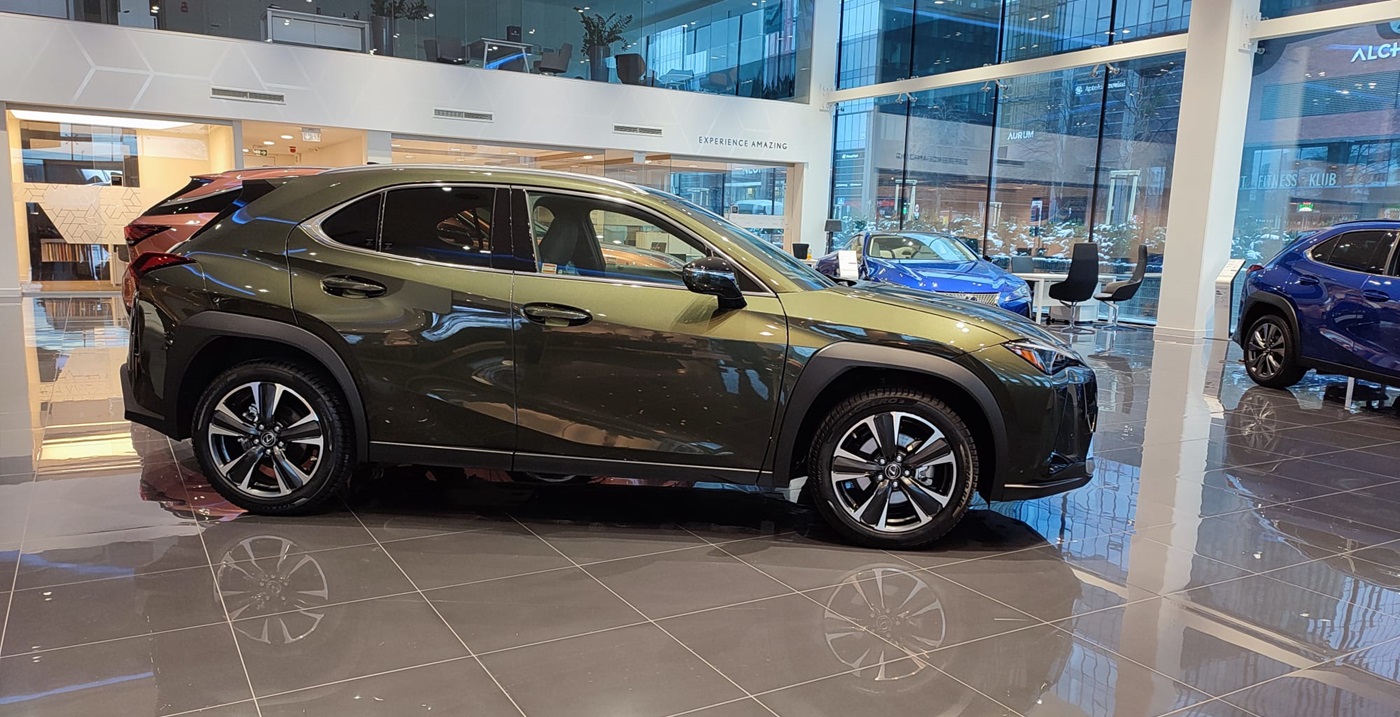 Lexus UX 200 business
